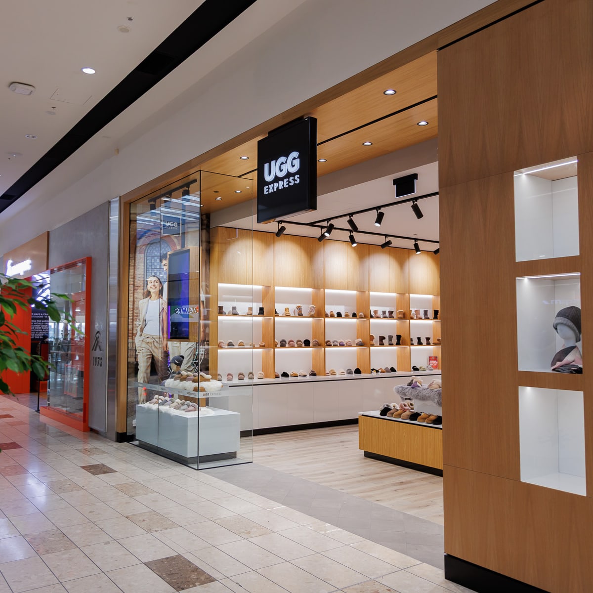 UGG Express storefront image