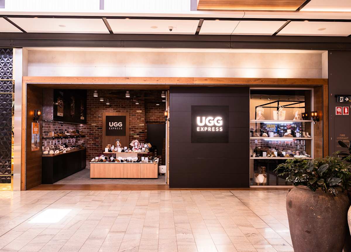 Ugg Express storefront image