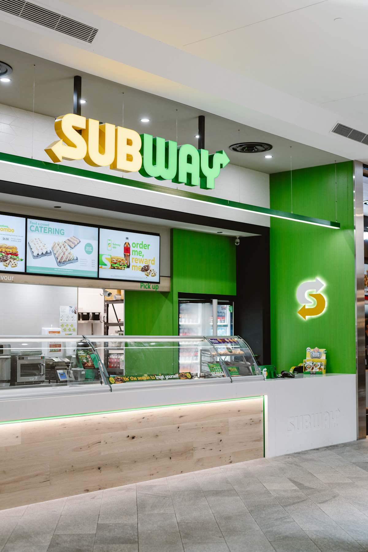 Subway  storefront image