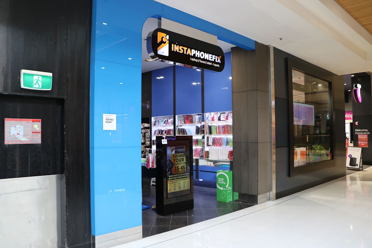 Instaphonefix storefront image