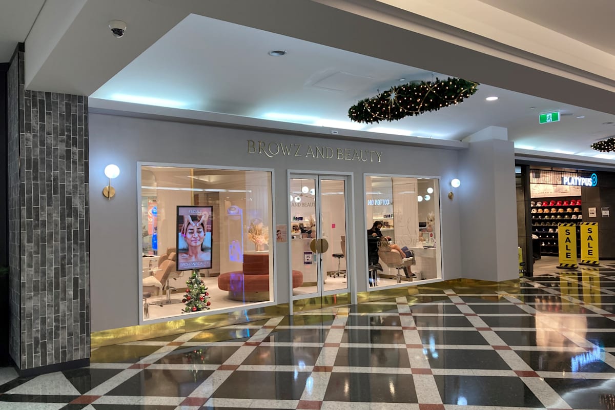 Browz and Beauty storefront image