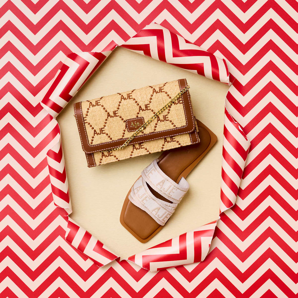 Christmas Gift Guide for Her Hero Image aje