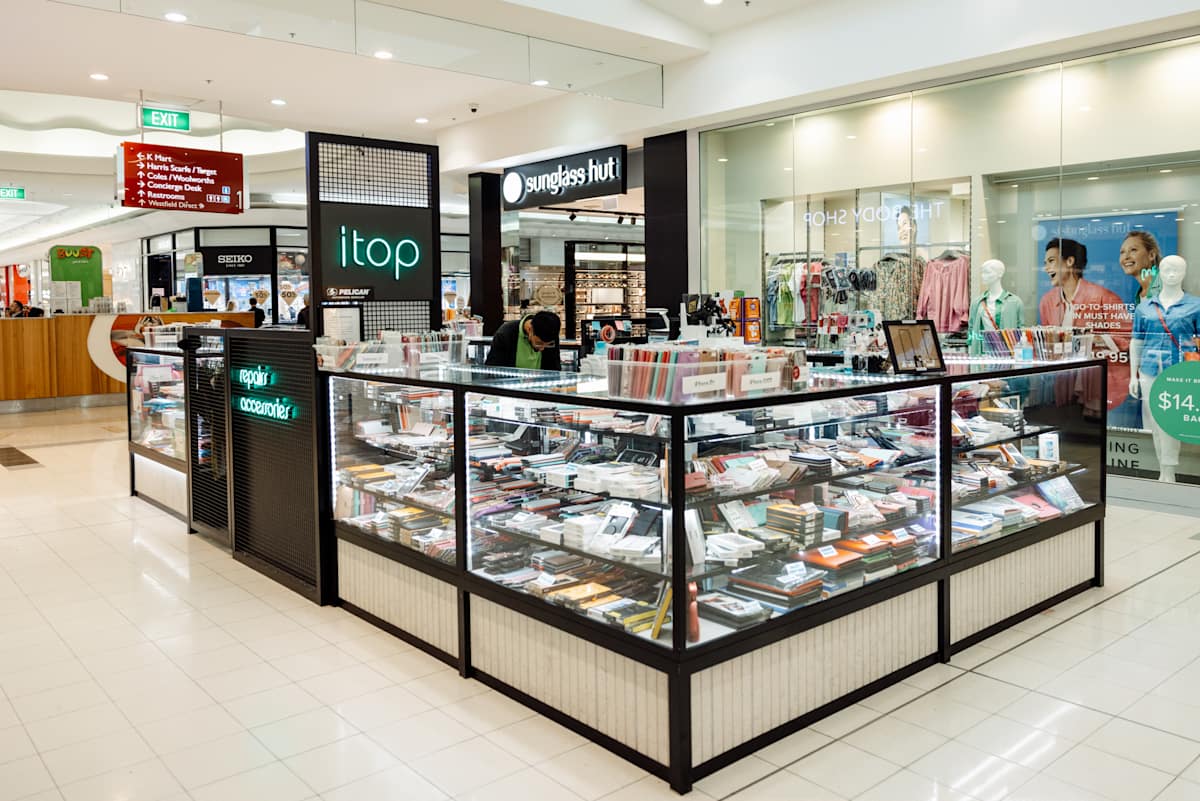 iTop Accessories storefront image
