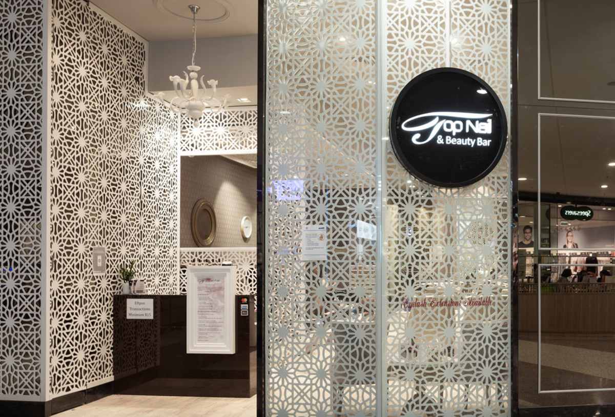Top Nail & Beauty Bar  storefront image