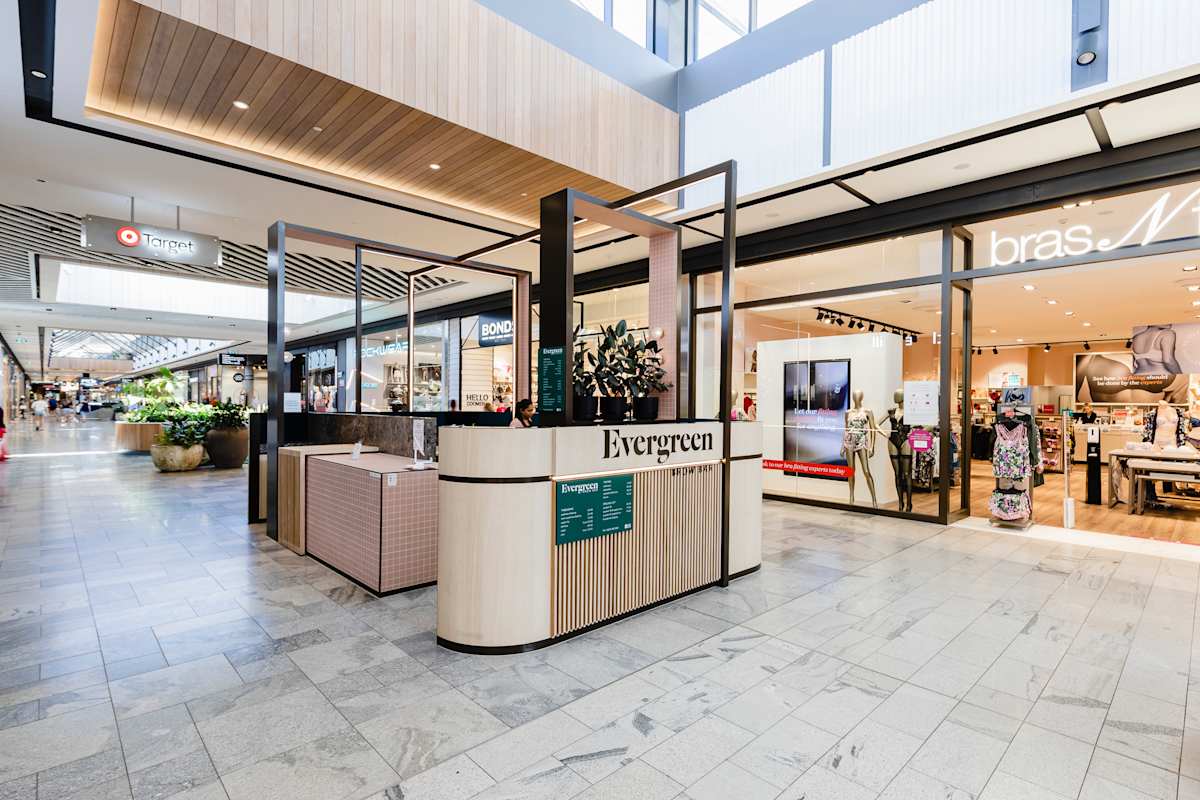 Evergreen Eyebrows & Threading storefront image