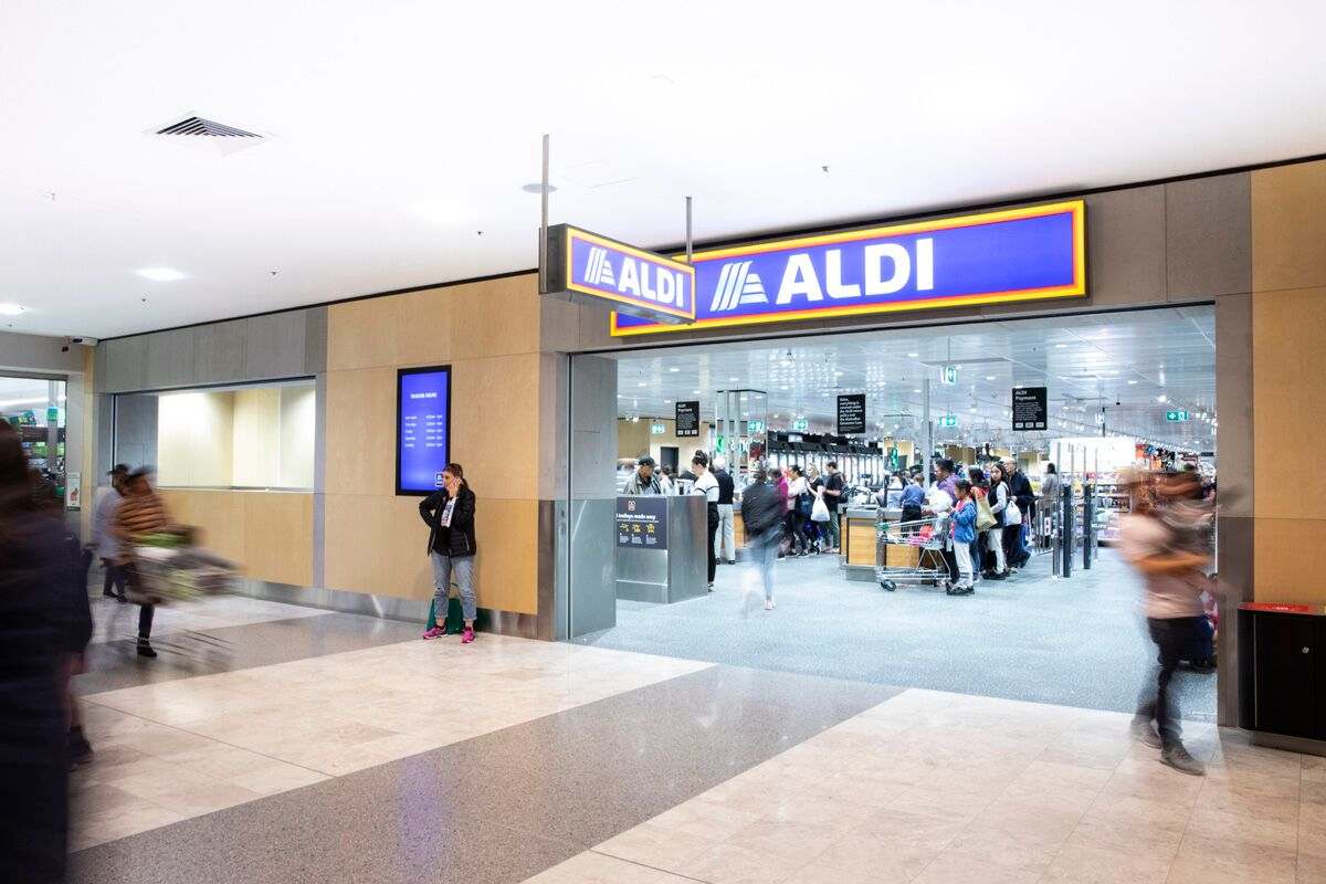 ALDI storefront image