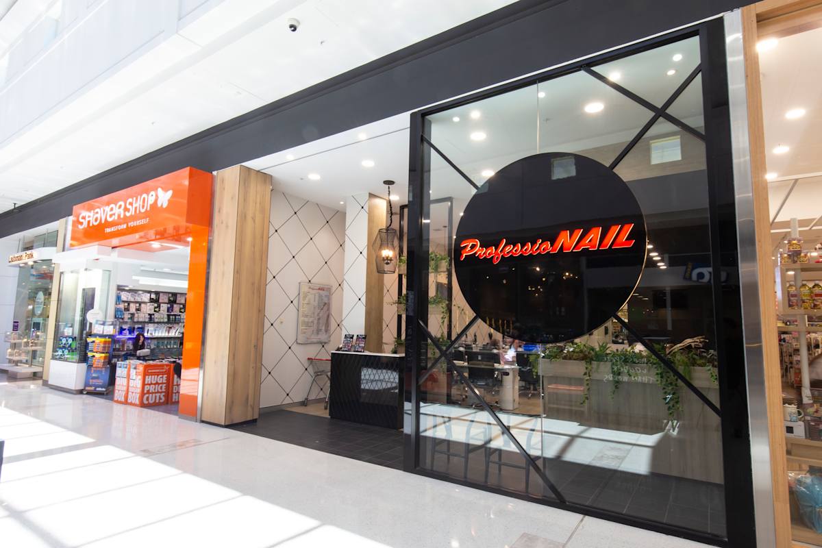 ProfessioNAIL storefront image