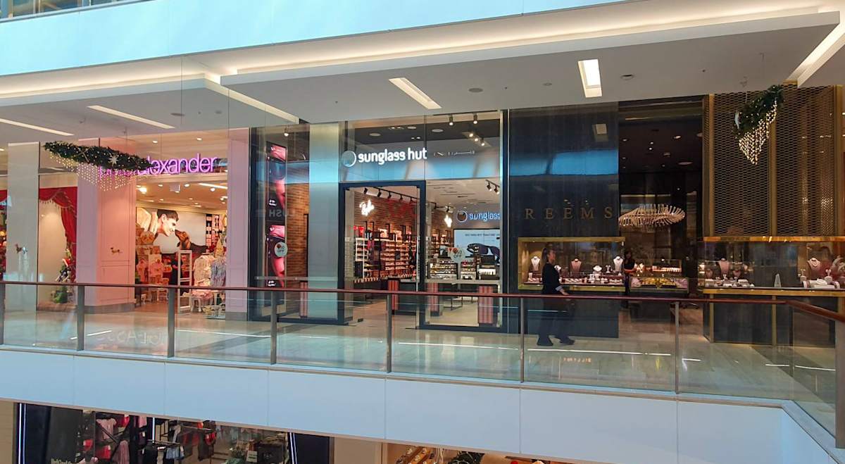 Sunglass Hut (kiosk near David Jones) storefront image