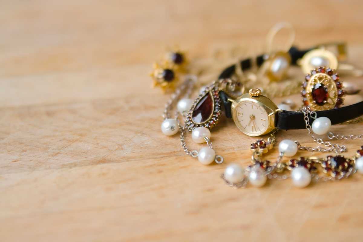 Jewellery & Watches
