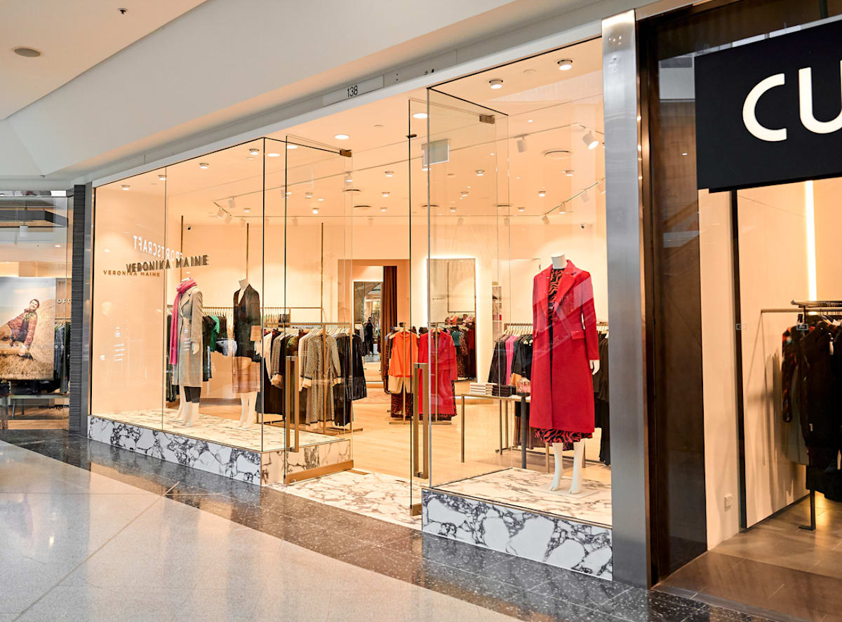 Veronika Maine storefront image