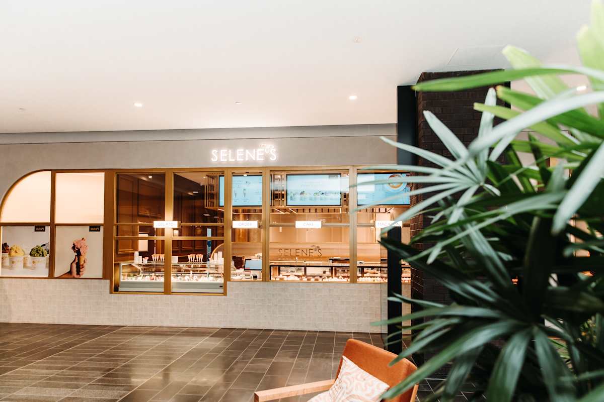 Selene's Chocolate Bar  storefront image