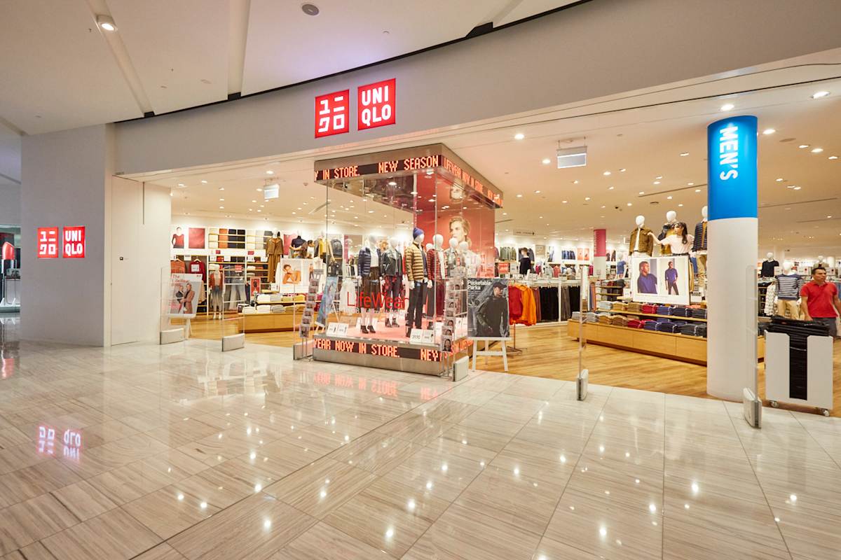 UNIQLO storefront image