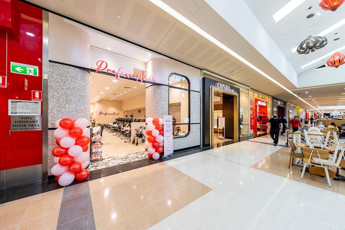 ProfessioNAIL storefront image