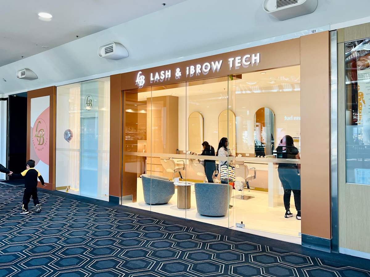 Lash & iBrow Tech storefront image