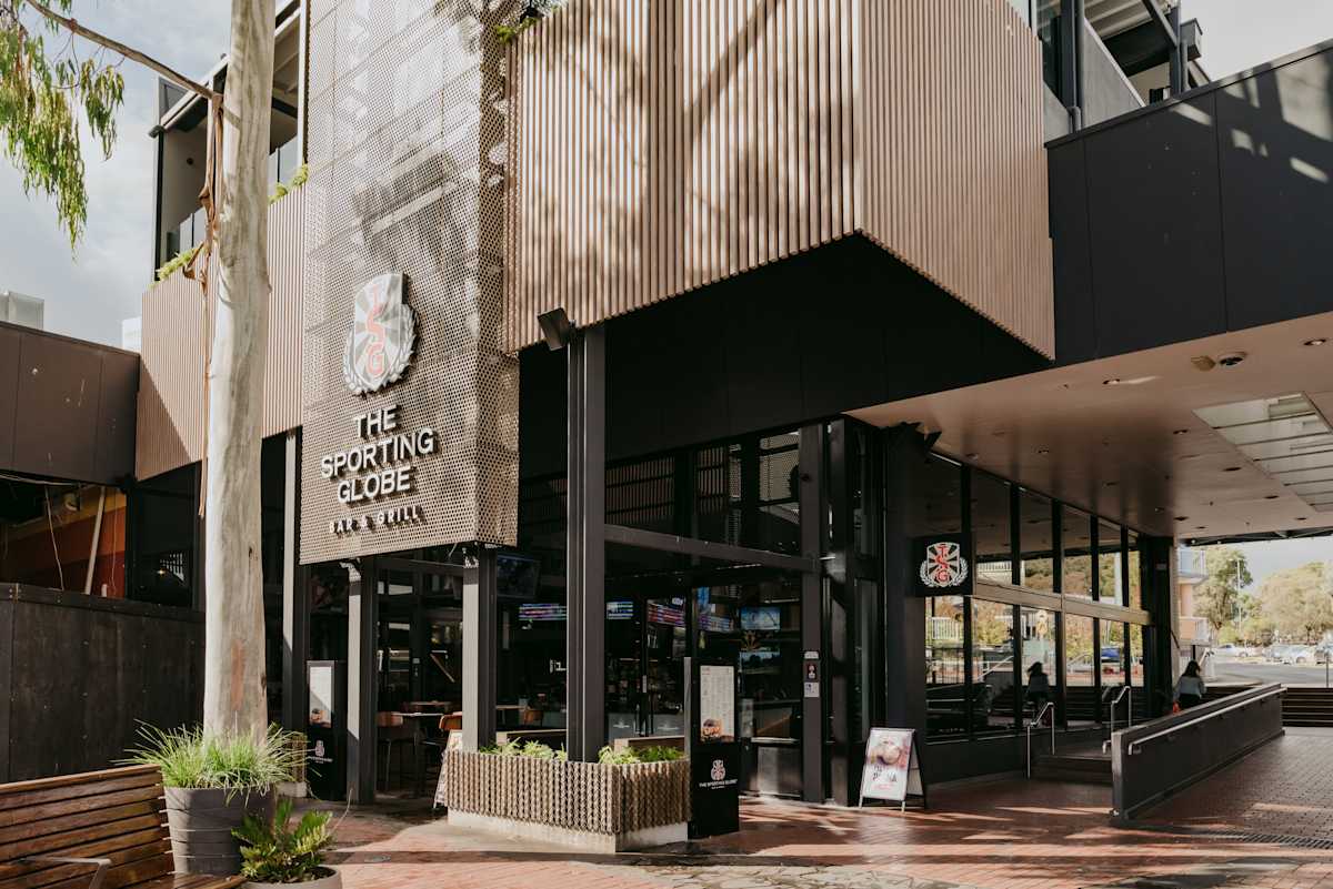 The Sporting Globe storefront image