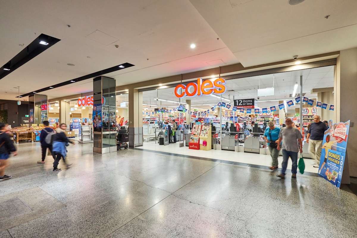 Coles storefront image