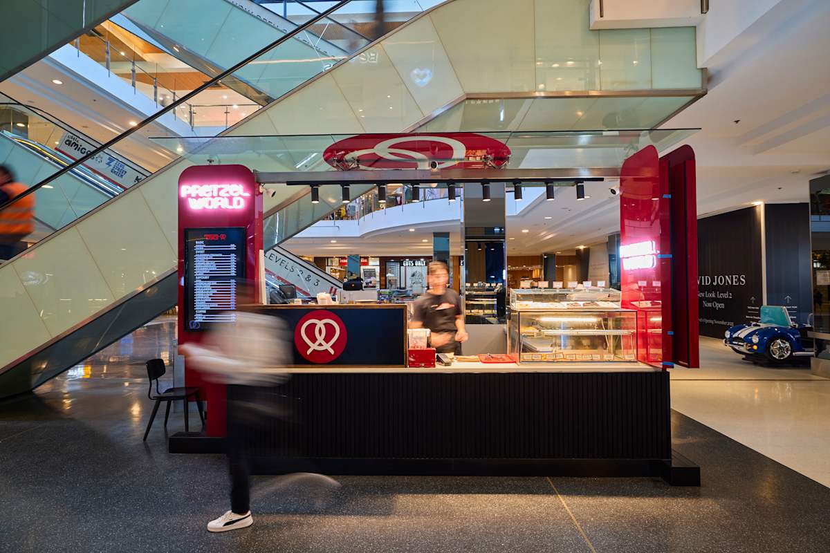 Pretzel World storefront image