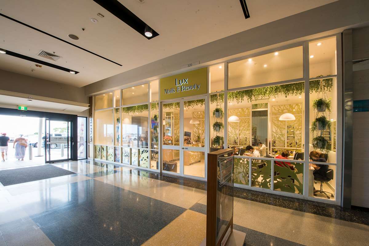 Lux Nails & Beauty storefront image