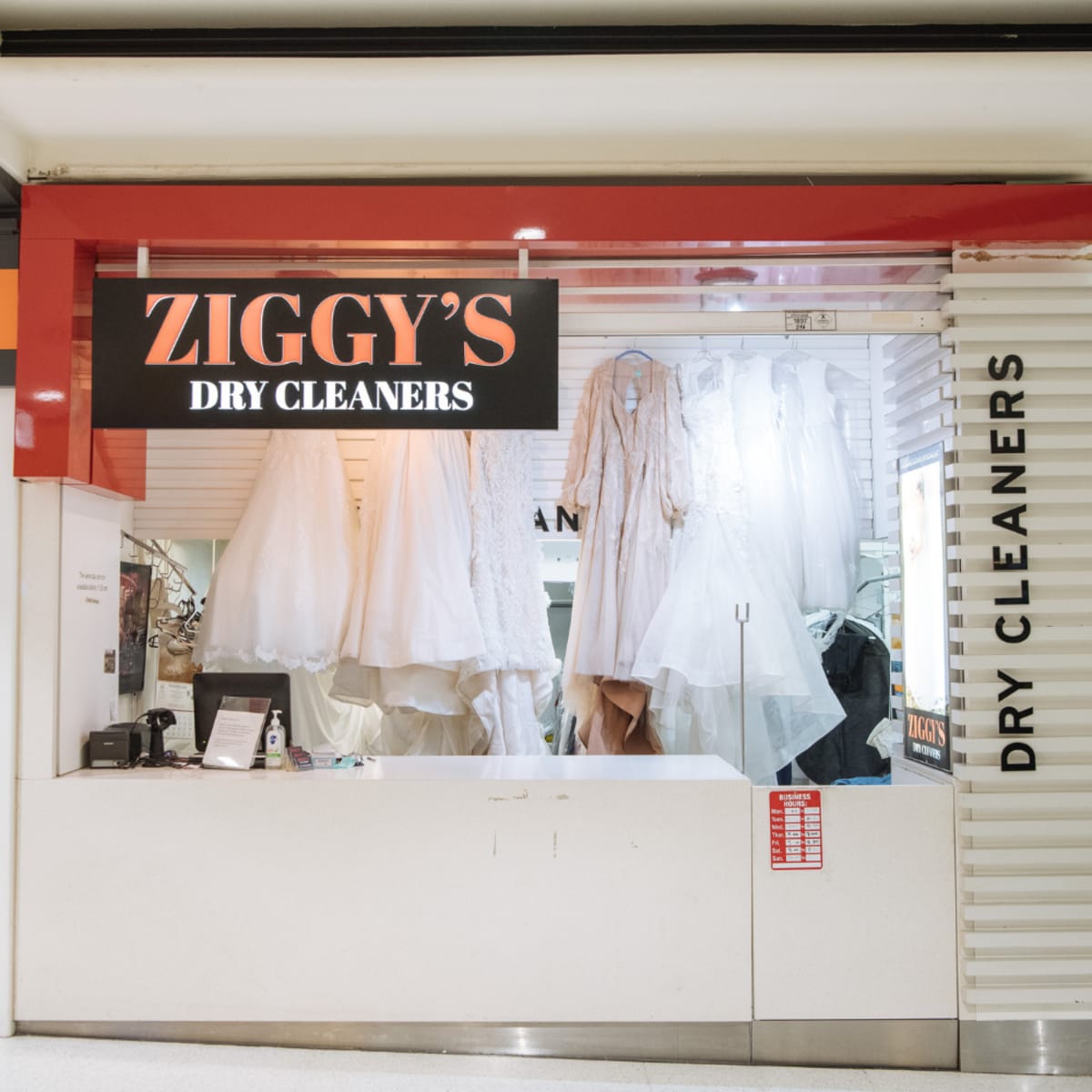 Ziggy's Dry Cleaners  storefront image