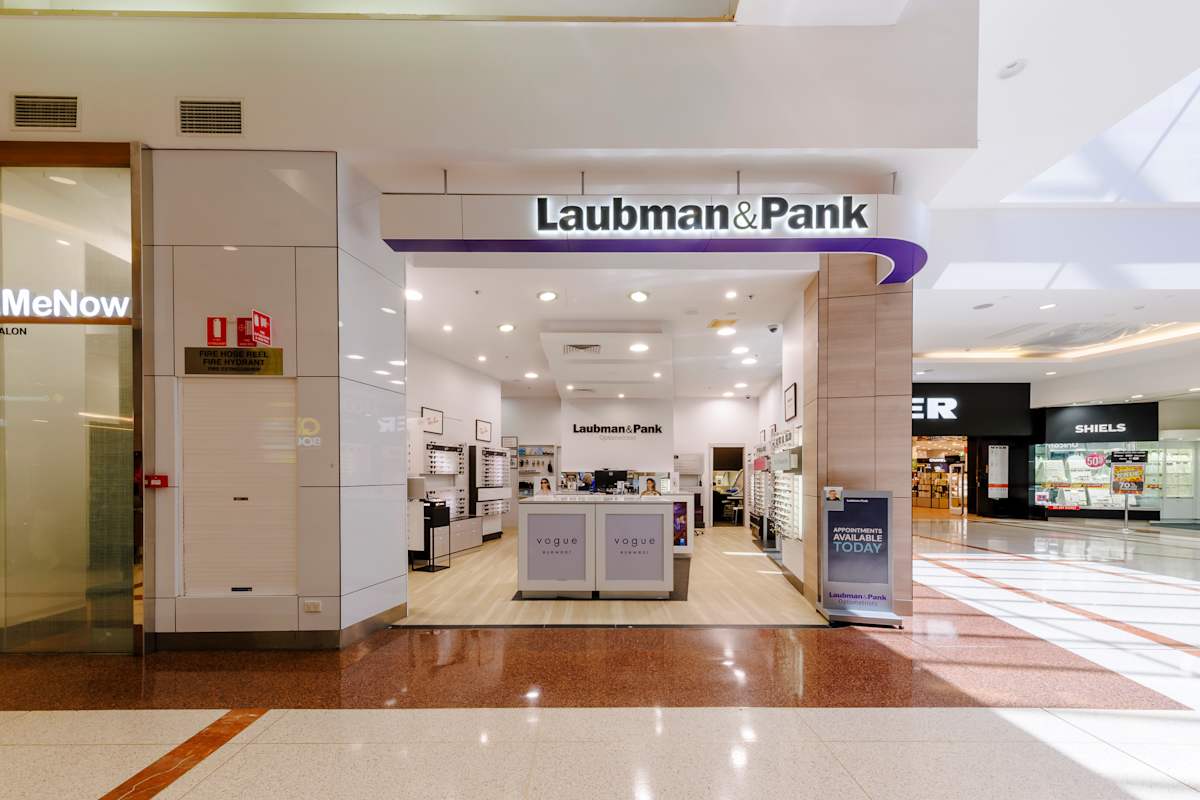 Laubman & Pank Optometrists storefront image