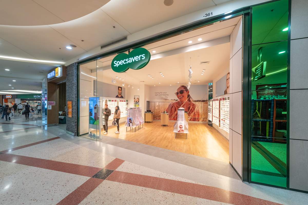 Specsavers storefront image