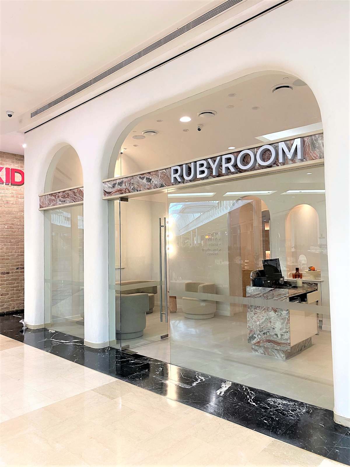 Rubyroom storefront image