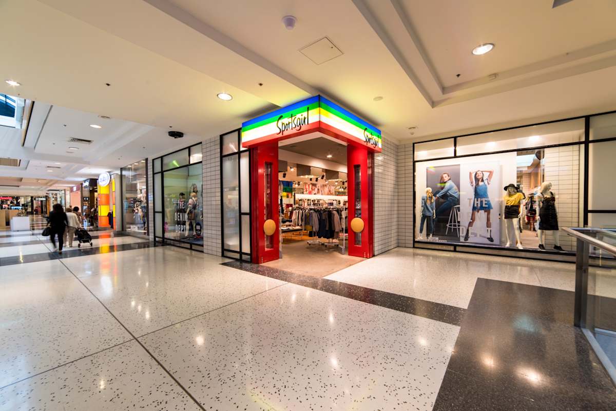 Sportsgirl storefront image
