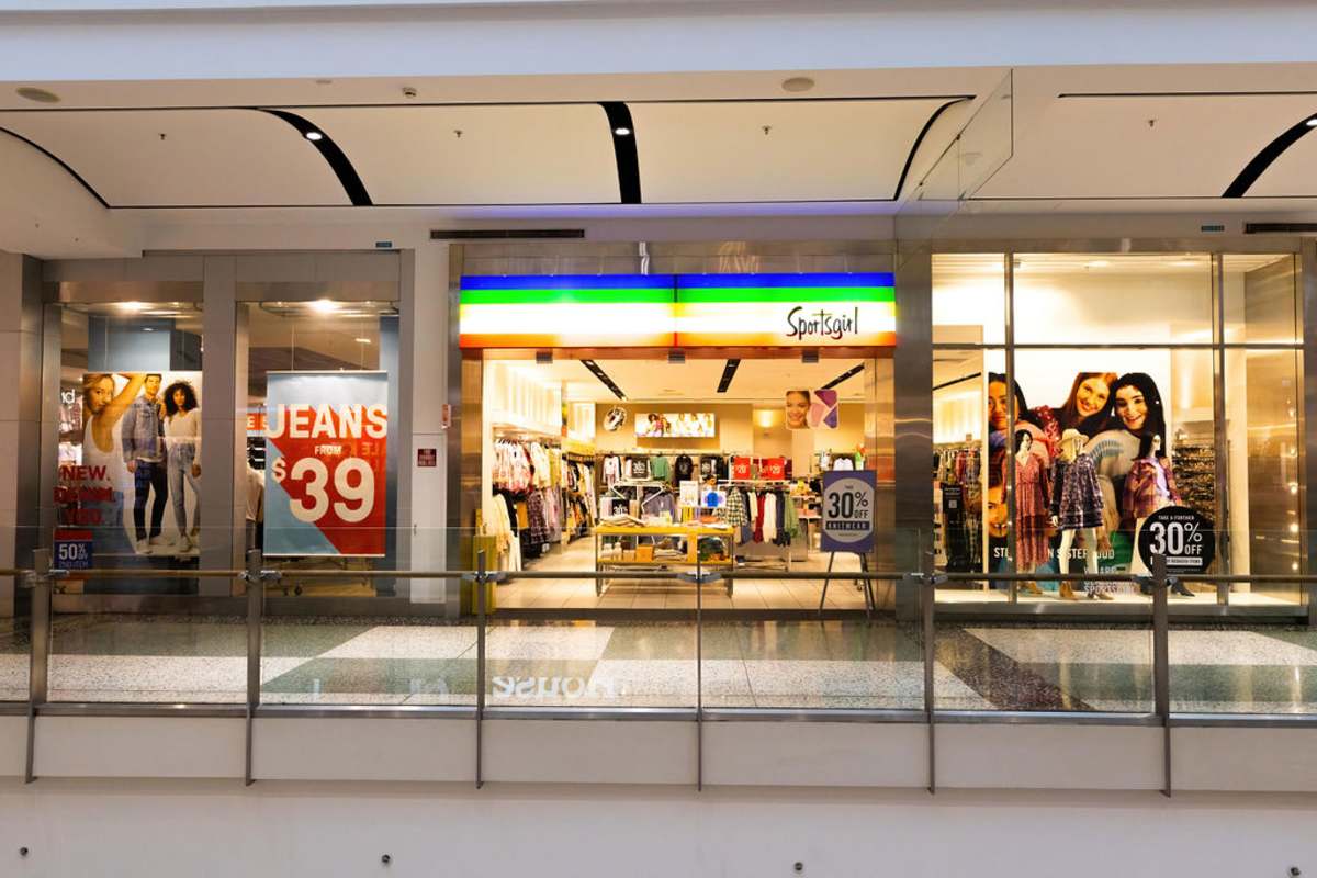 Sportsgirl storefront image