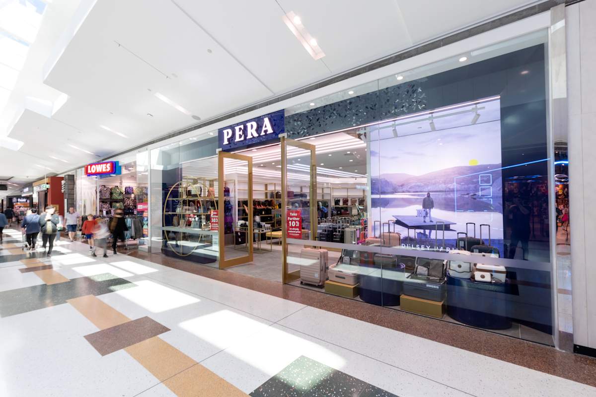 PERA Luggage storefront image