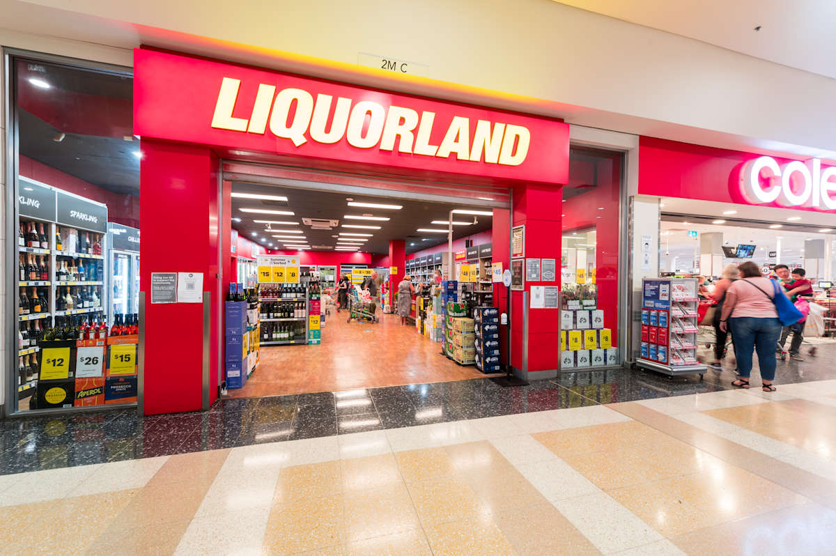 Liquorland storefront image