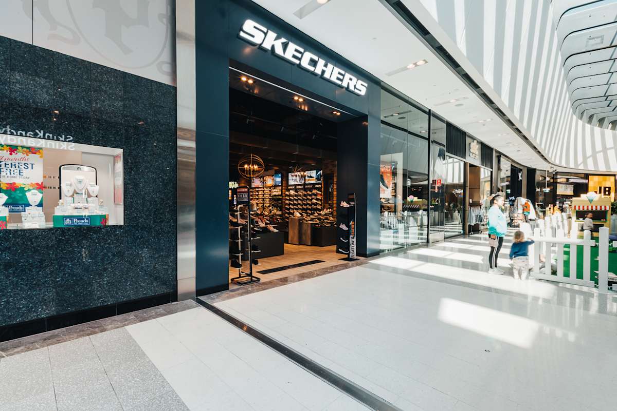 Skechers storefront image