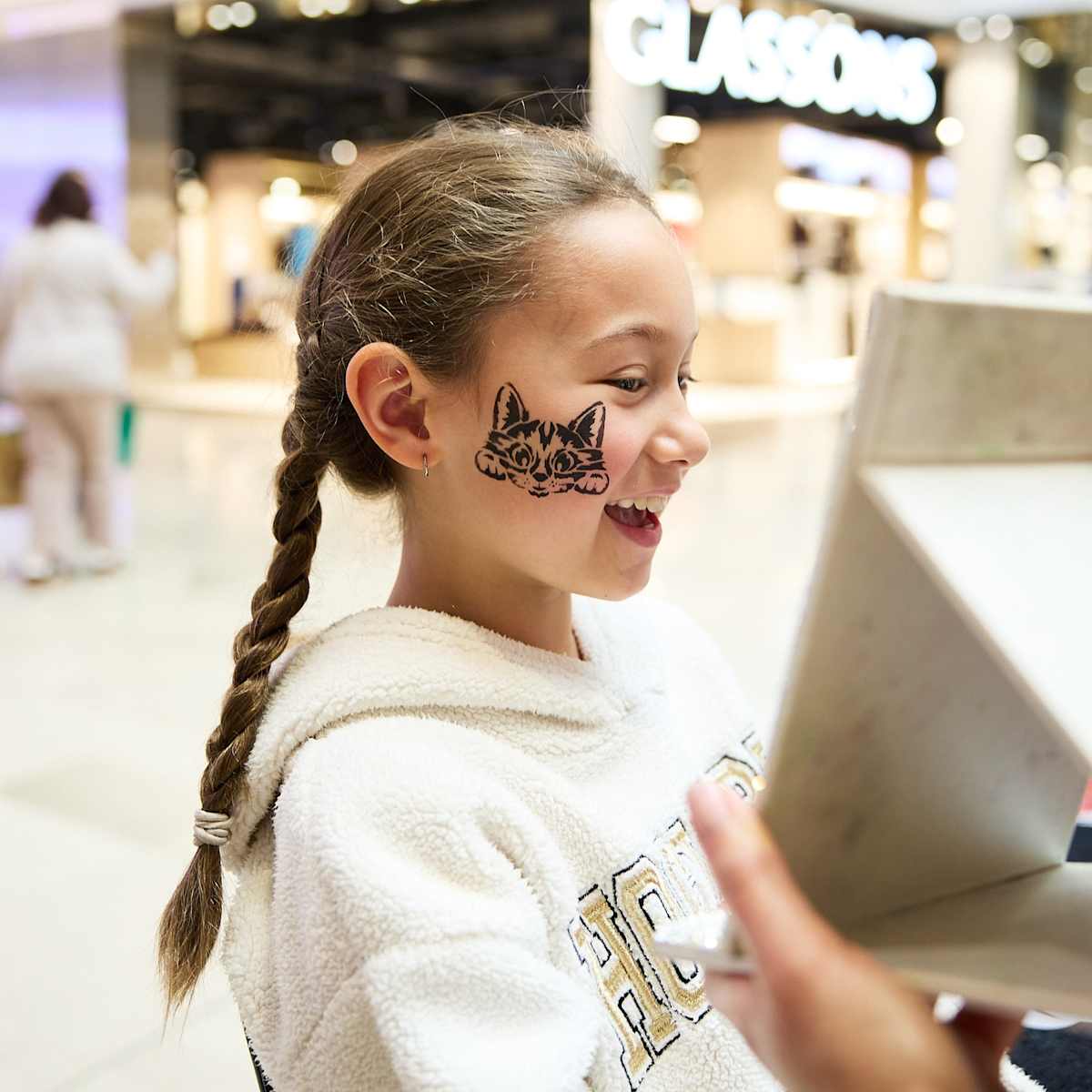 Face painting WOAW