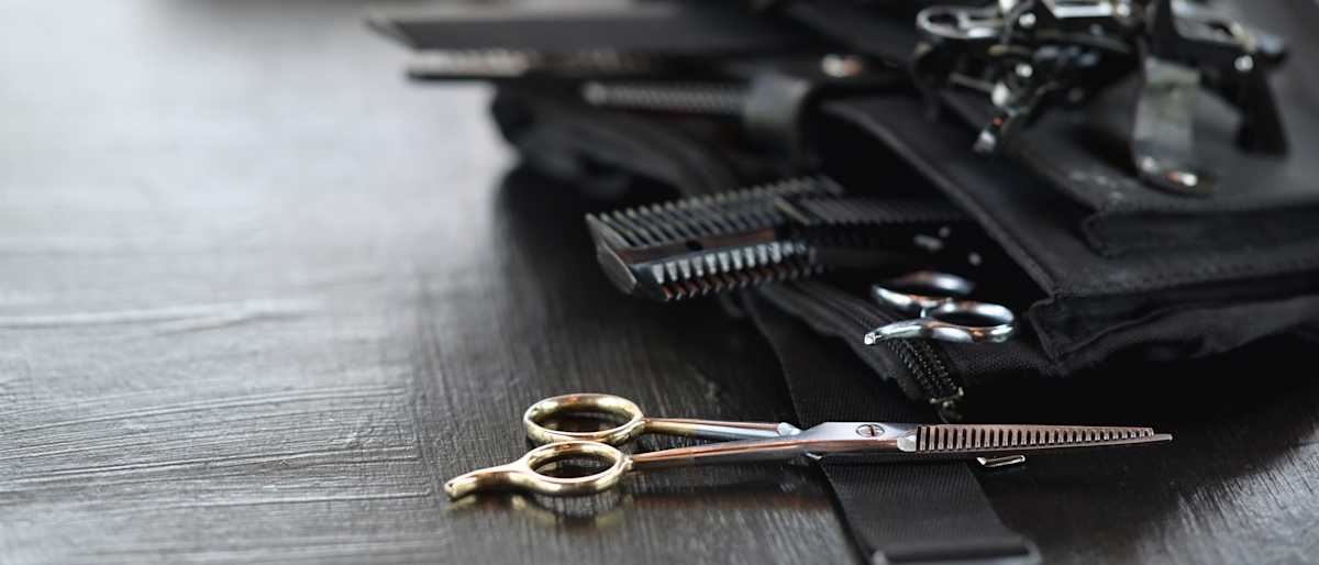 Hair dressing utensils. 