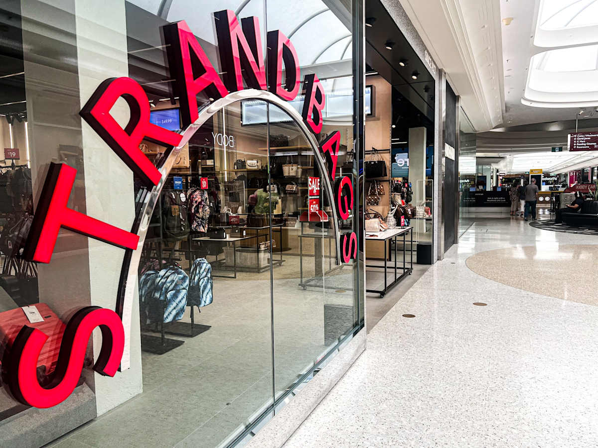 Strandbags storefront image