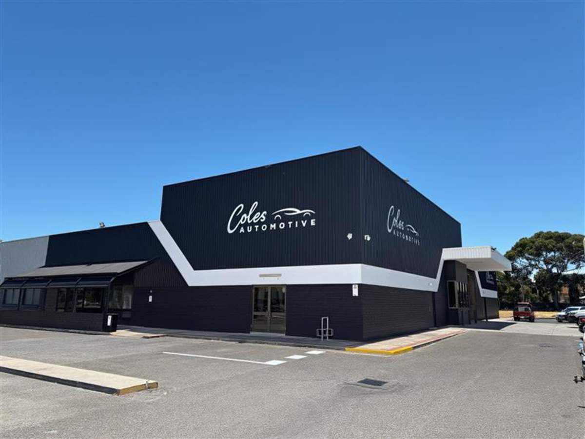 Coles Automotive storefront image