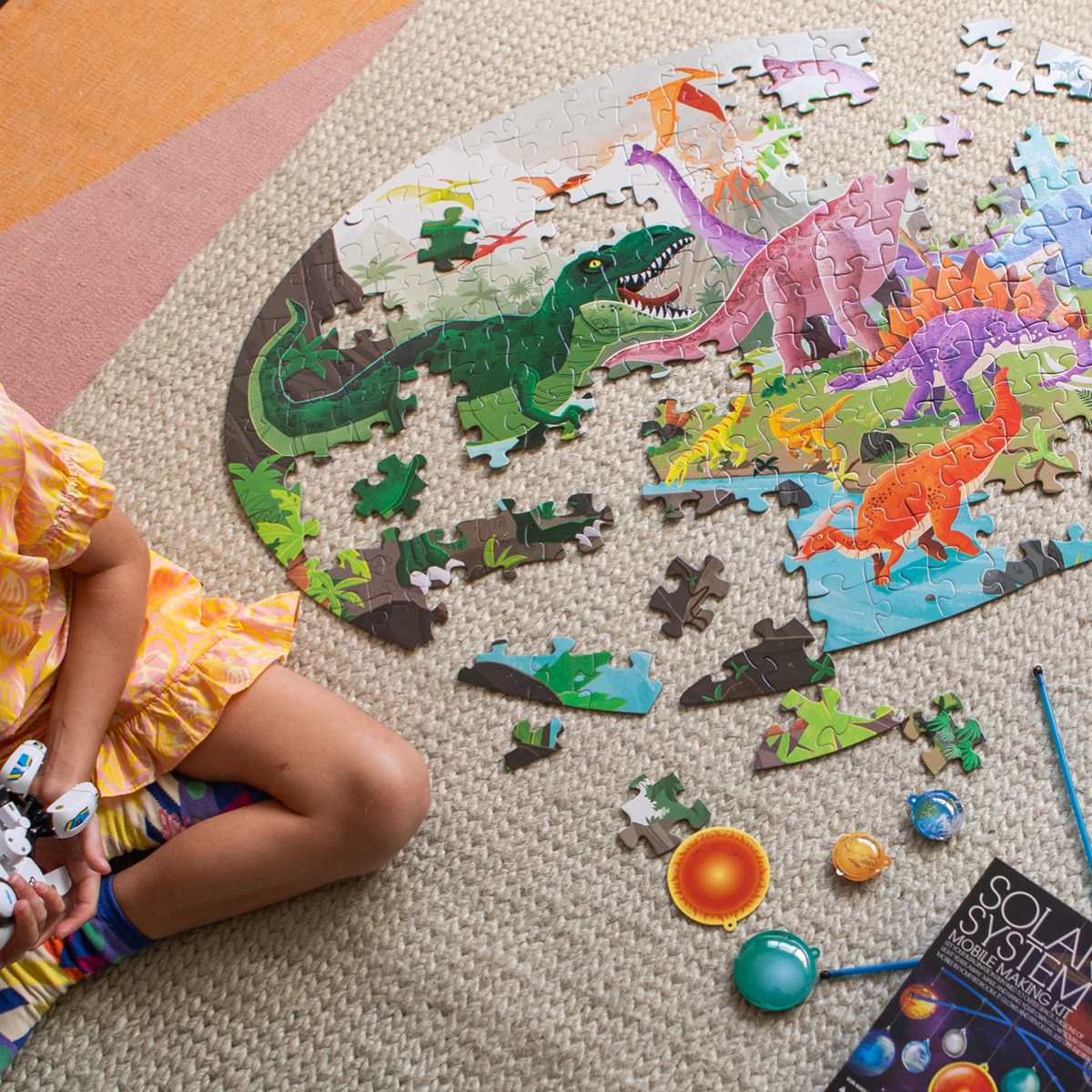 The Ultimate Gift Guide for Kids hero Image set