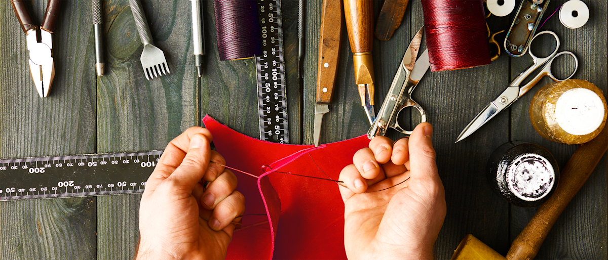 Shoe repair utensils