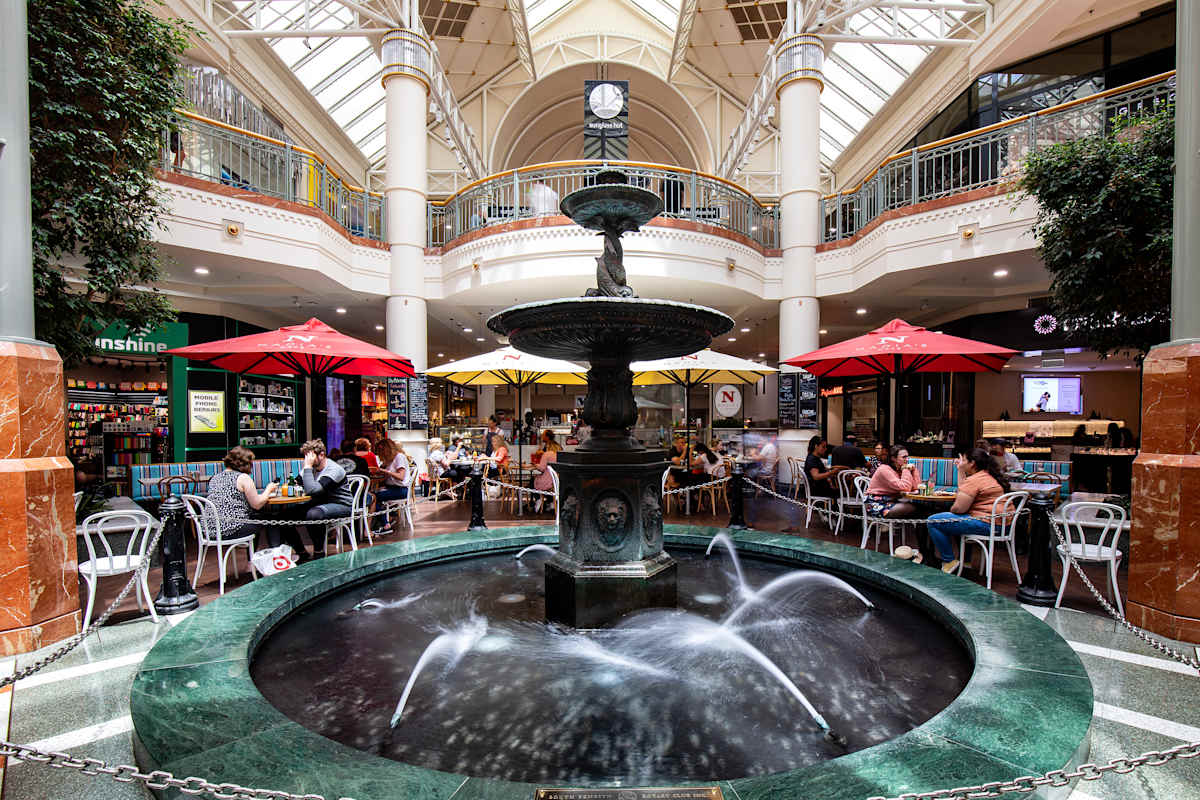 Westfield Penrith fountain in Centre Court
