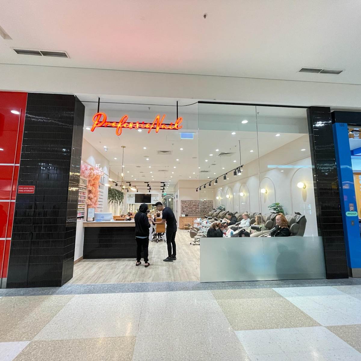 ProfessioNAIL storefront image