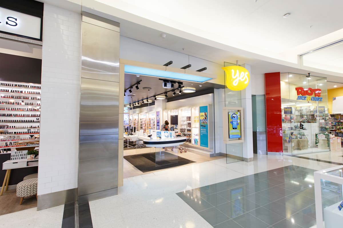 Optus storefront image