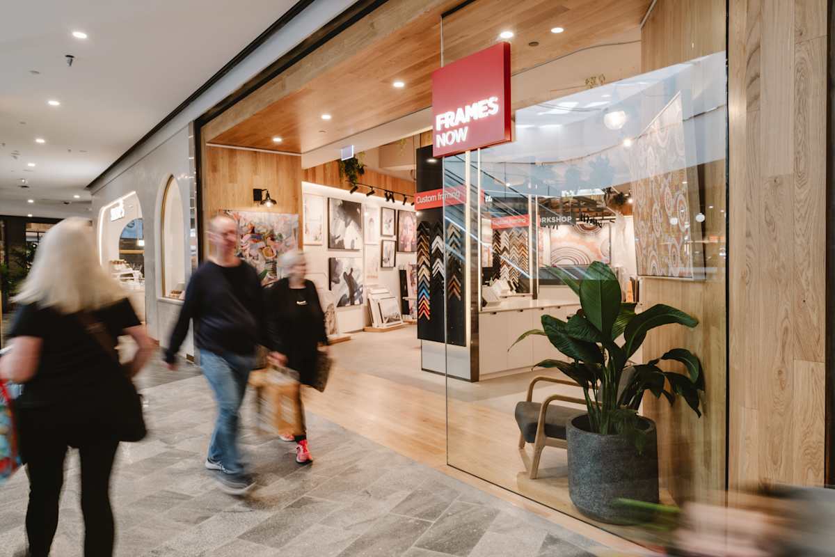 Frames Now storefront image