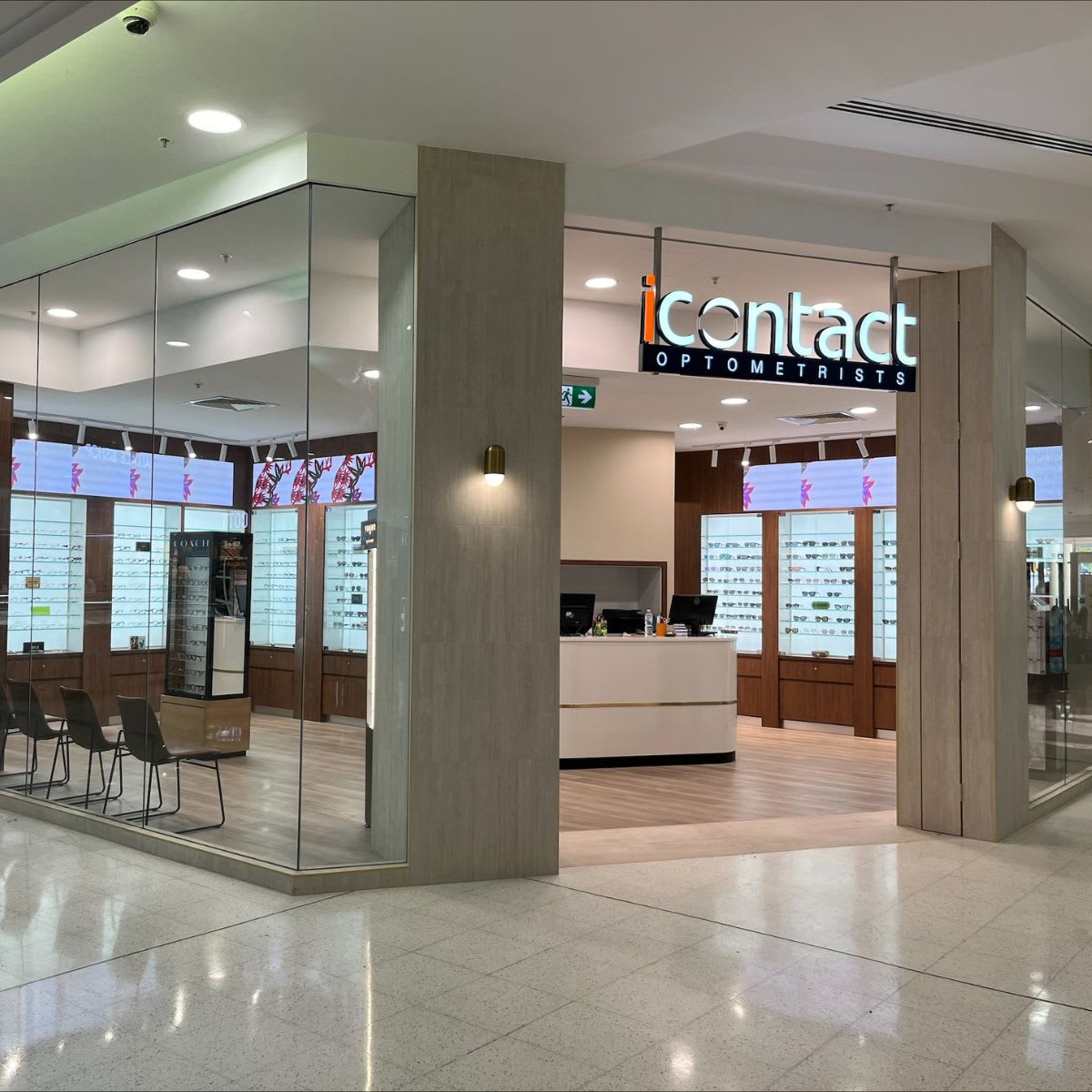 iContact Optometrists storefront image
