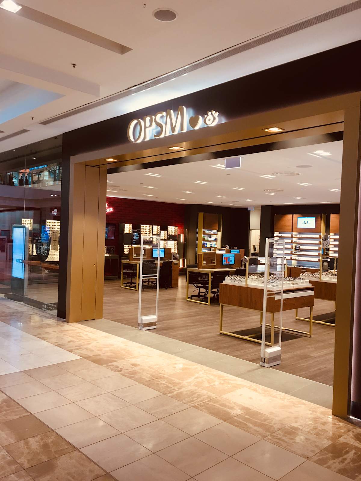 OPSM  storefront image