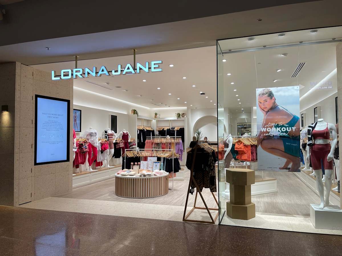 Lorna Jane storefront image