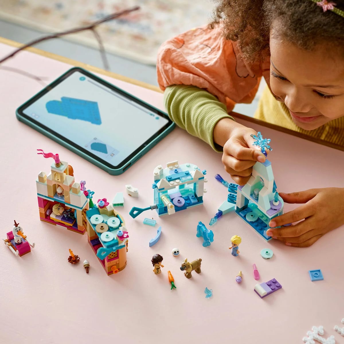 Disney’s FROZEN gift ideas: Must-have toys, costumes and more Hero image set