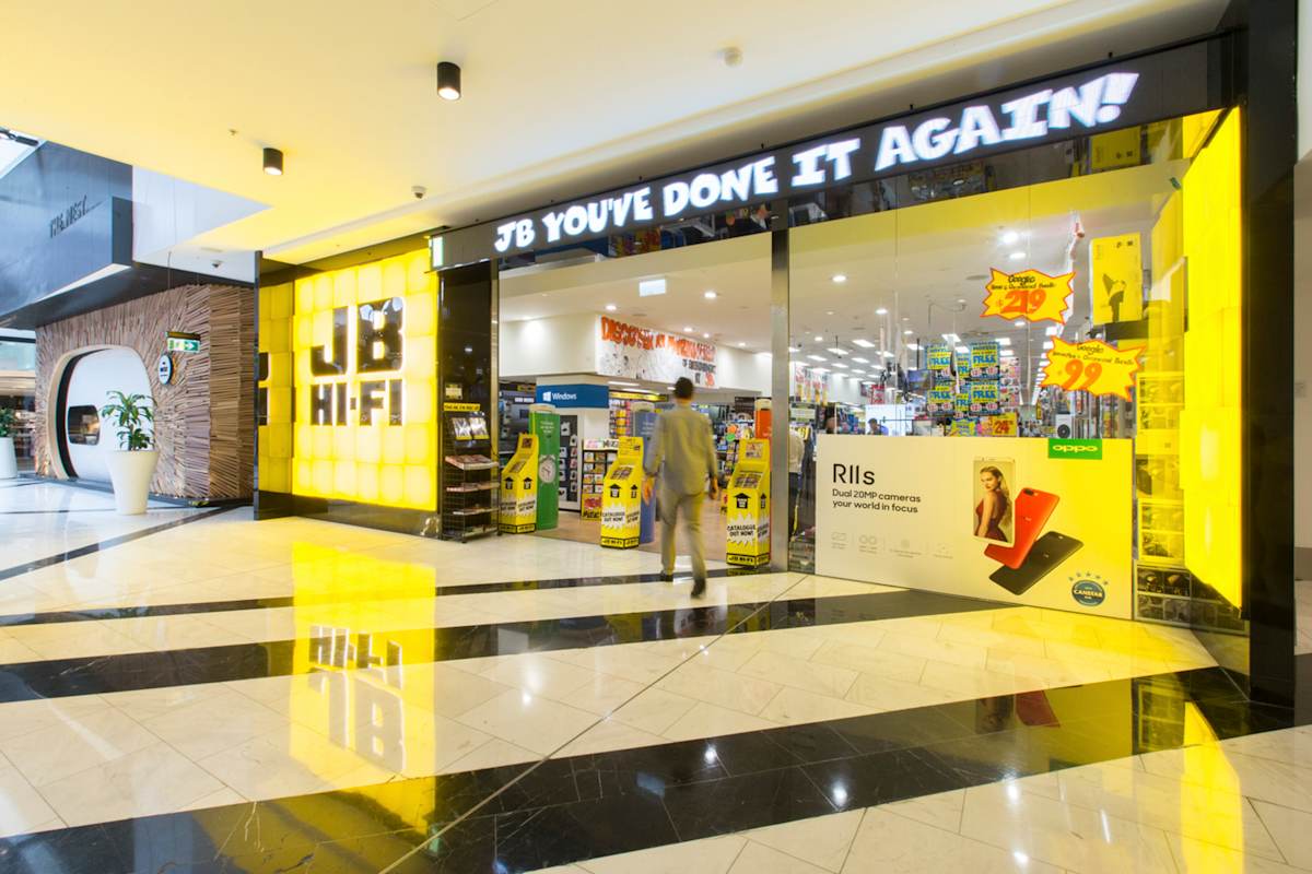 JB Hi-Fi storefront image