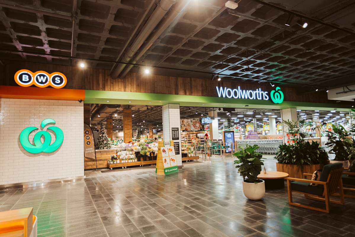 BWS storefront image