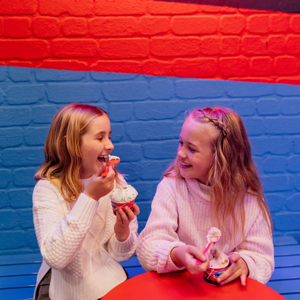 2 girls dining in cold rock at kotara