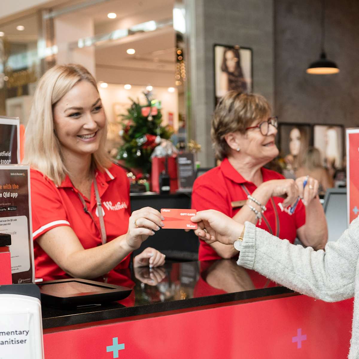 Helensvale_Concierge_Christmas_2021