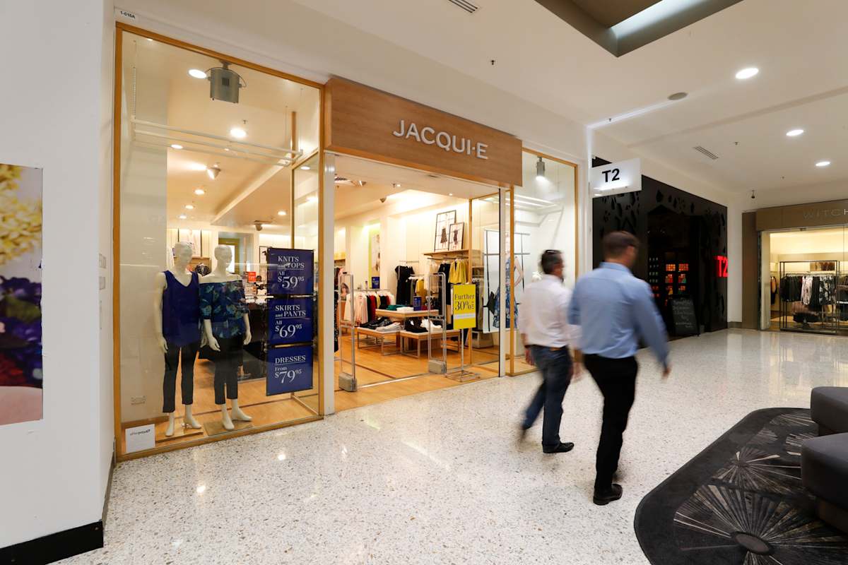 Jacqui E storefront image
